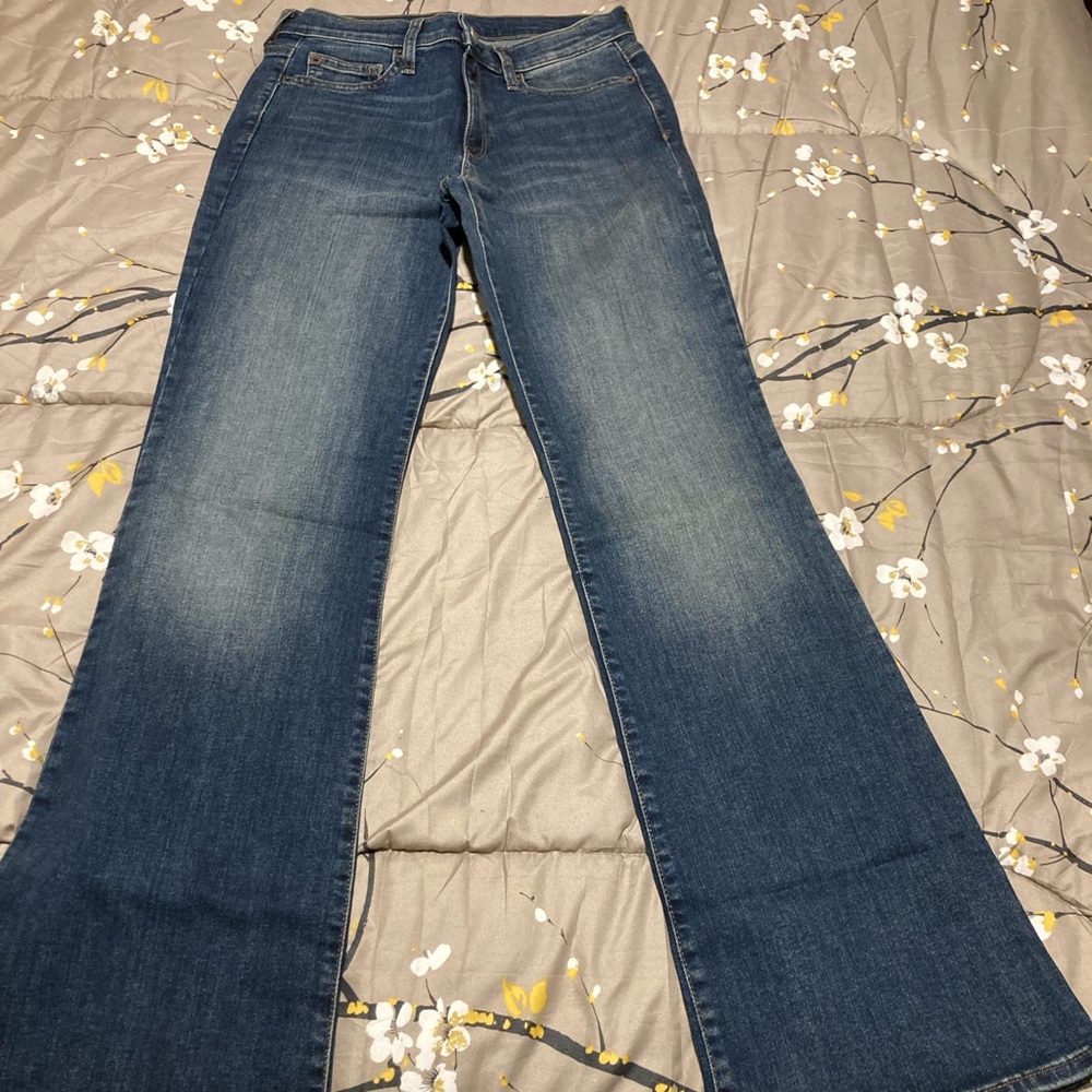 NWOT Gap Flare Jeans 8/29 Stretch